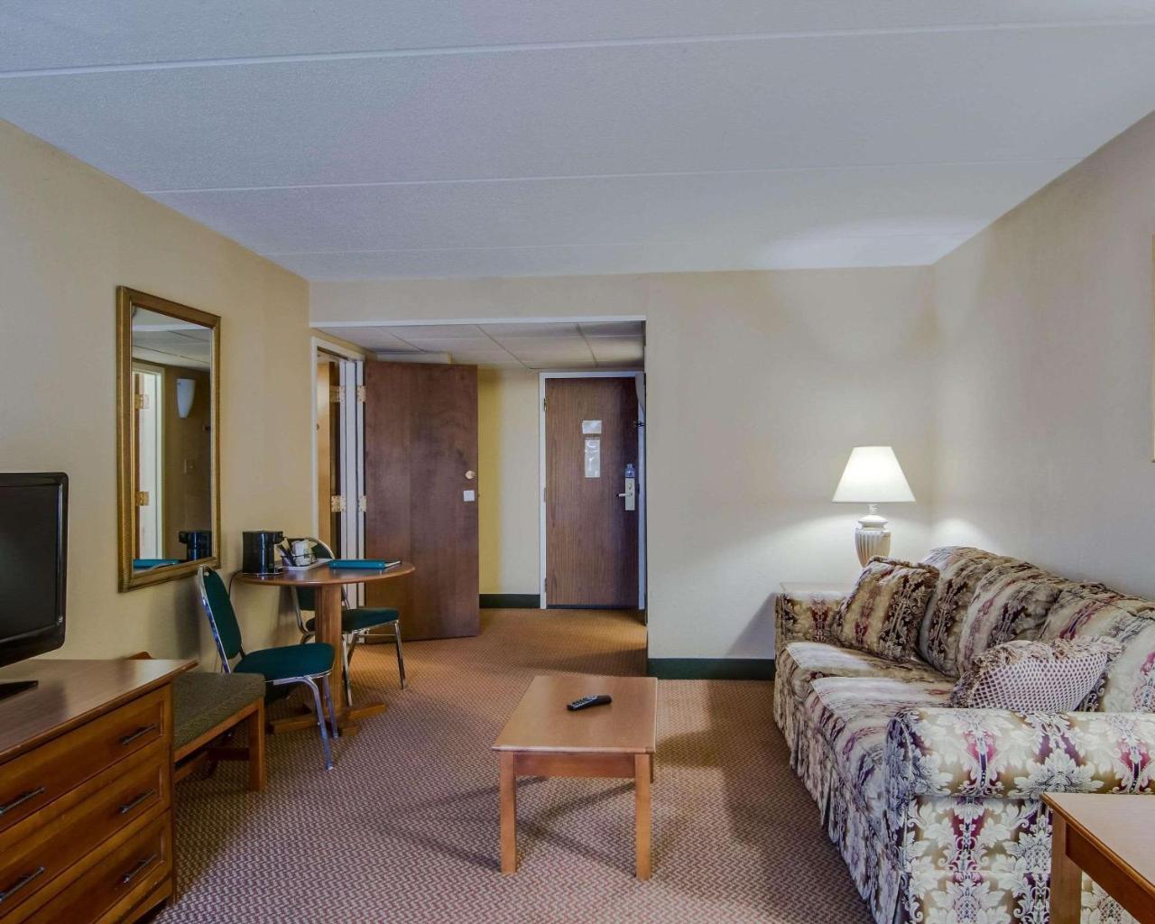 Quality Hotel And Conference Center Cumberland Heights Екстериор снимка
